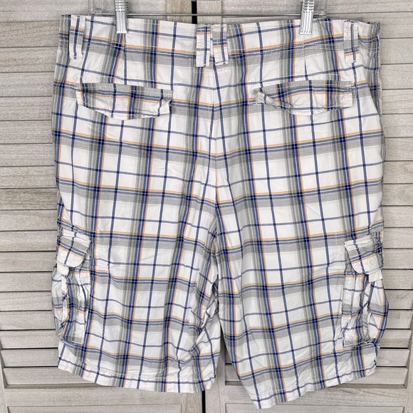 URBAN PIPELINE Men's 100% Cotton Cargo Shorts White/Multi Plaid-36 - Picture 2 of 3